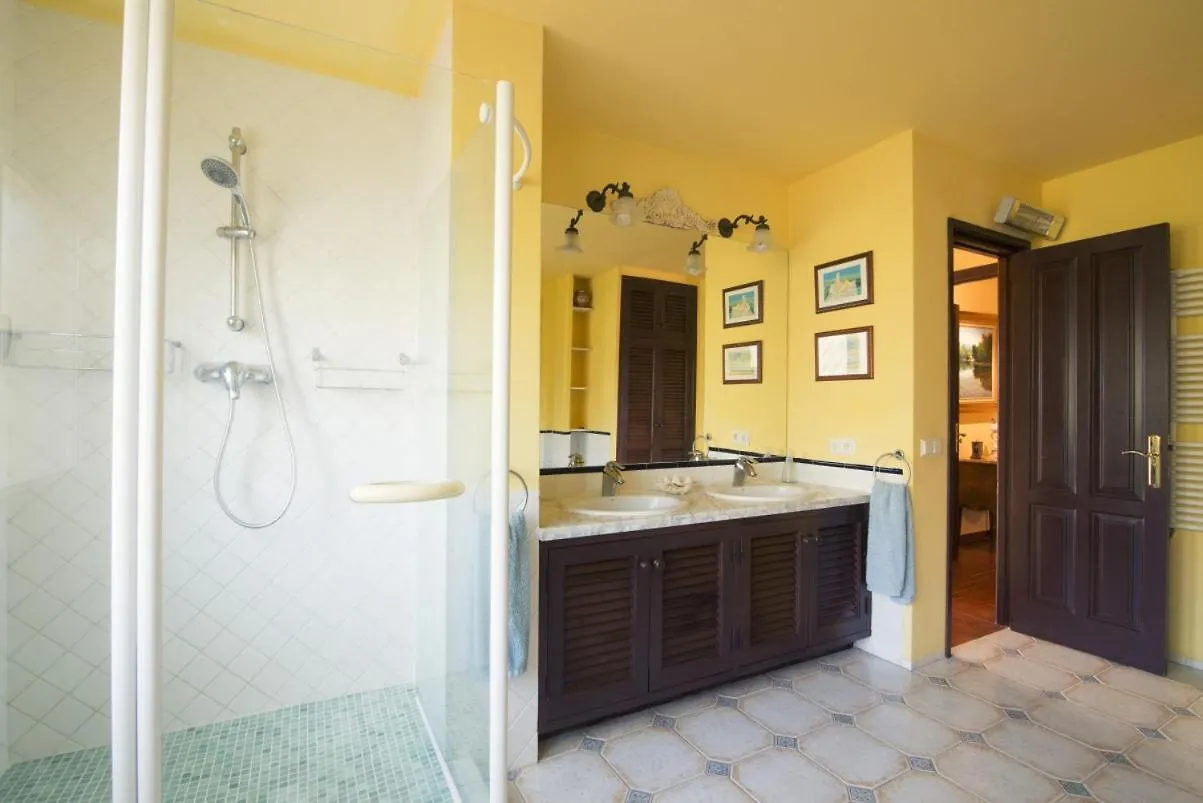 Villa Ca Na Lucia San José إسبانيا